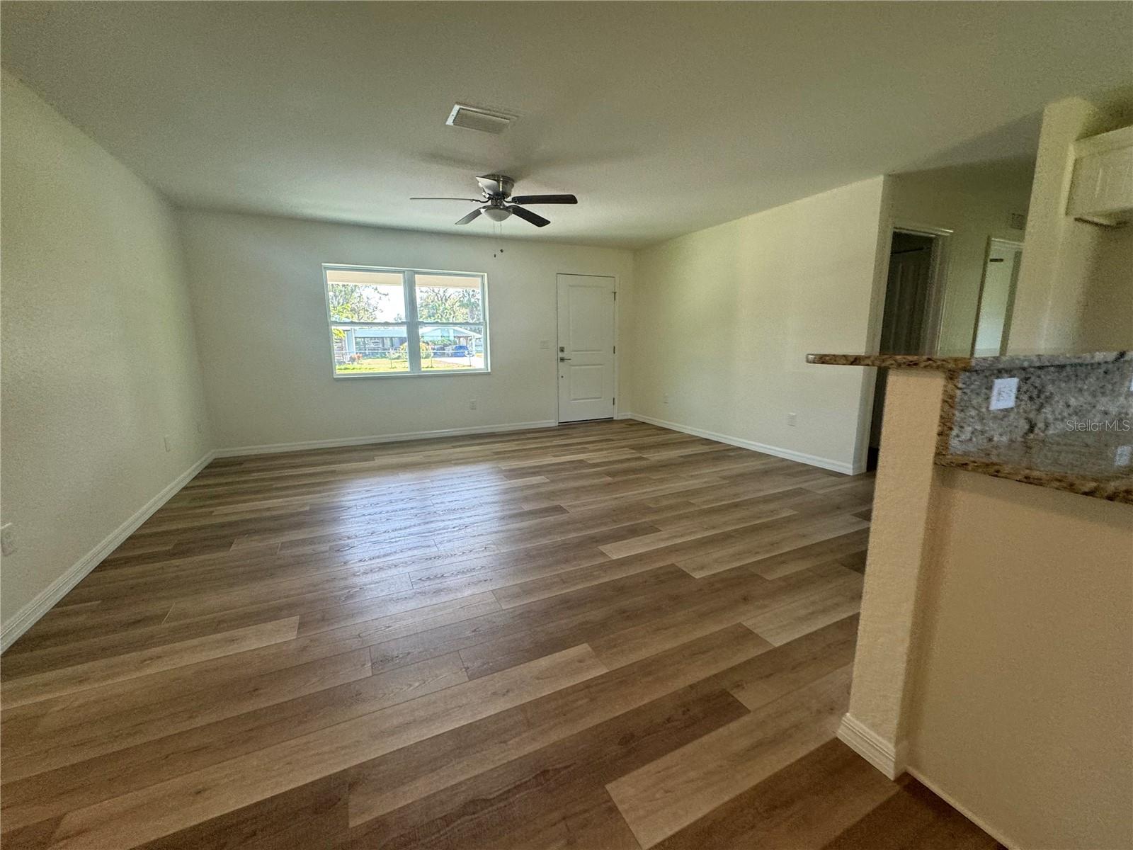 516 Clark Ln Property Photo 32