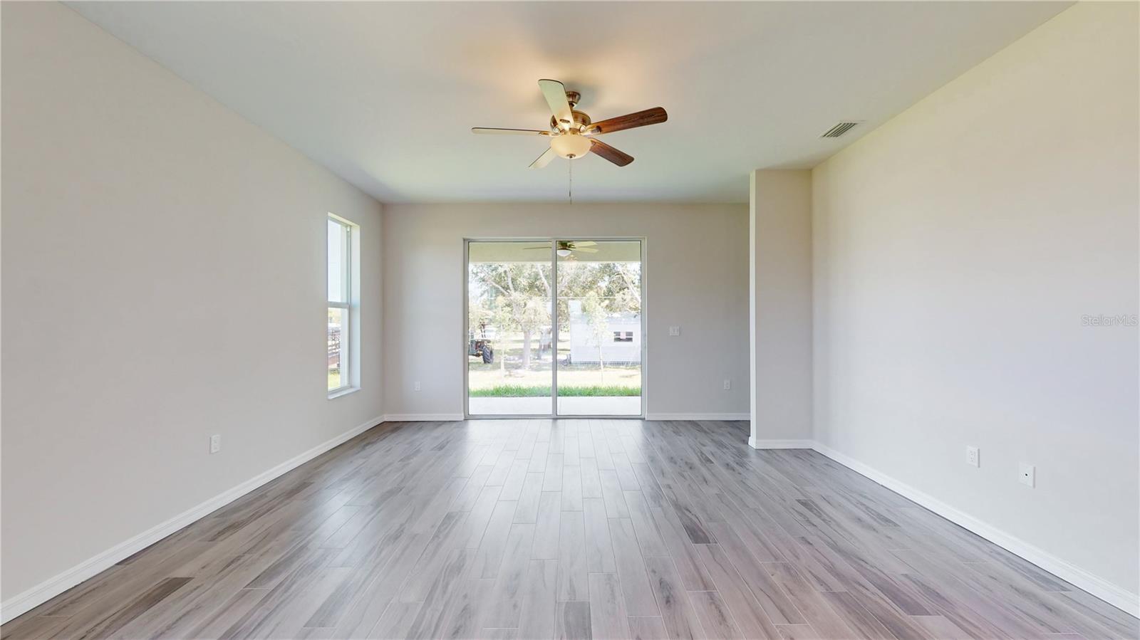 30086 Alder Rd Property Photo 11