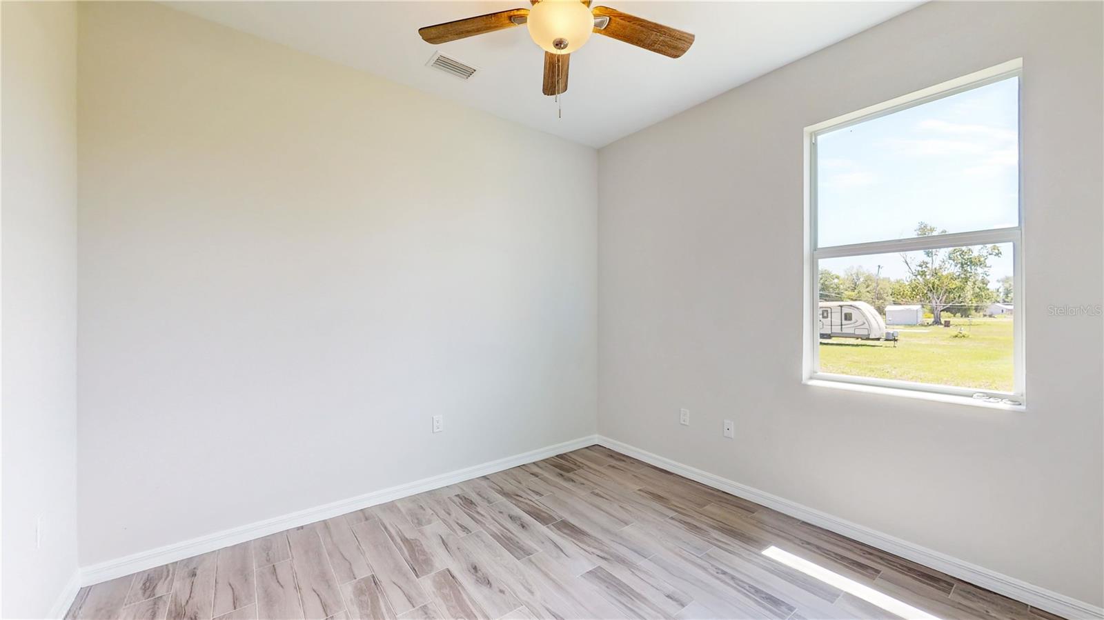 30086 Alder Rd Property Photo 18