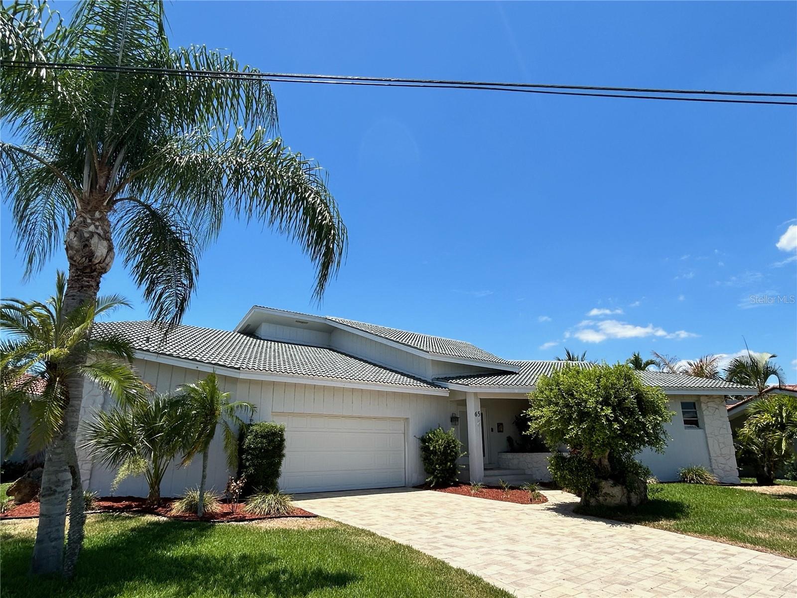 65 Ocean Dr Property Photo 1