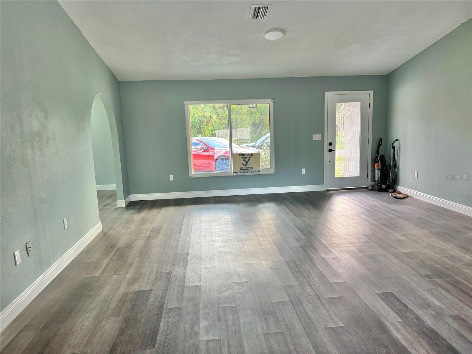 17352 Terry Ave Property Photo 8