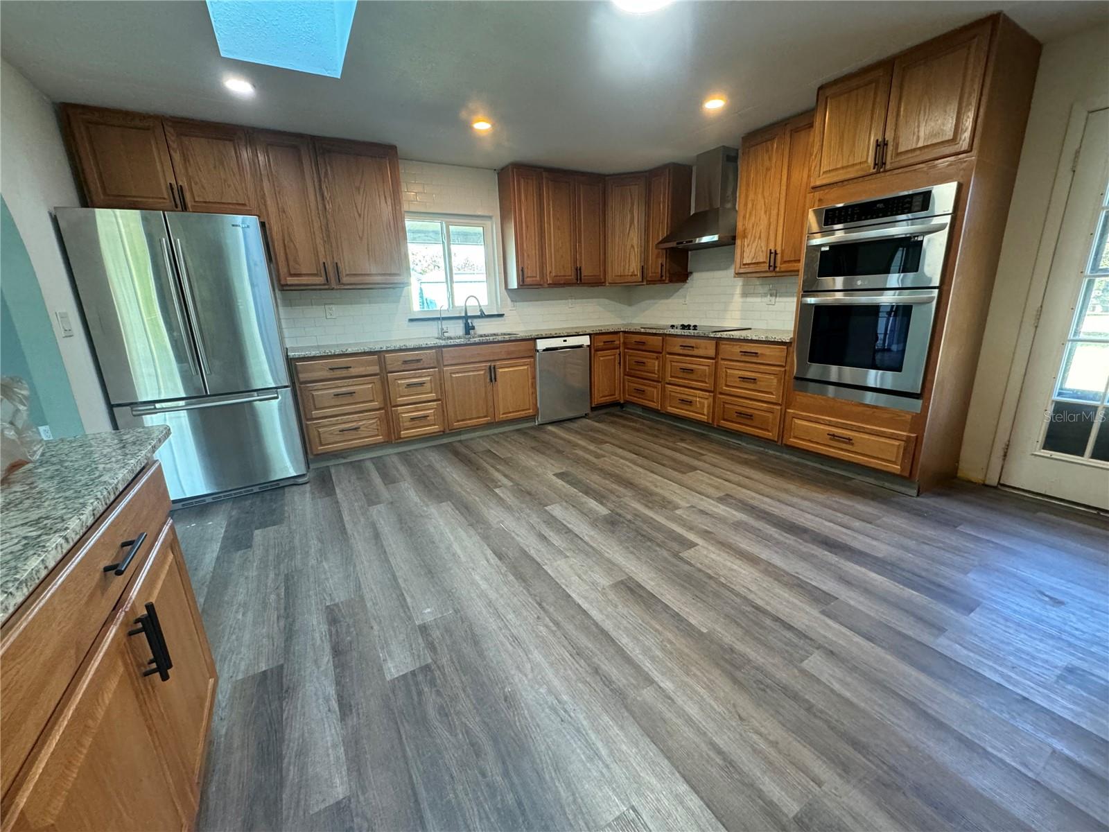 17352 Terry Ave Property Photo 12