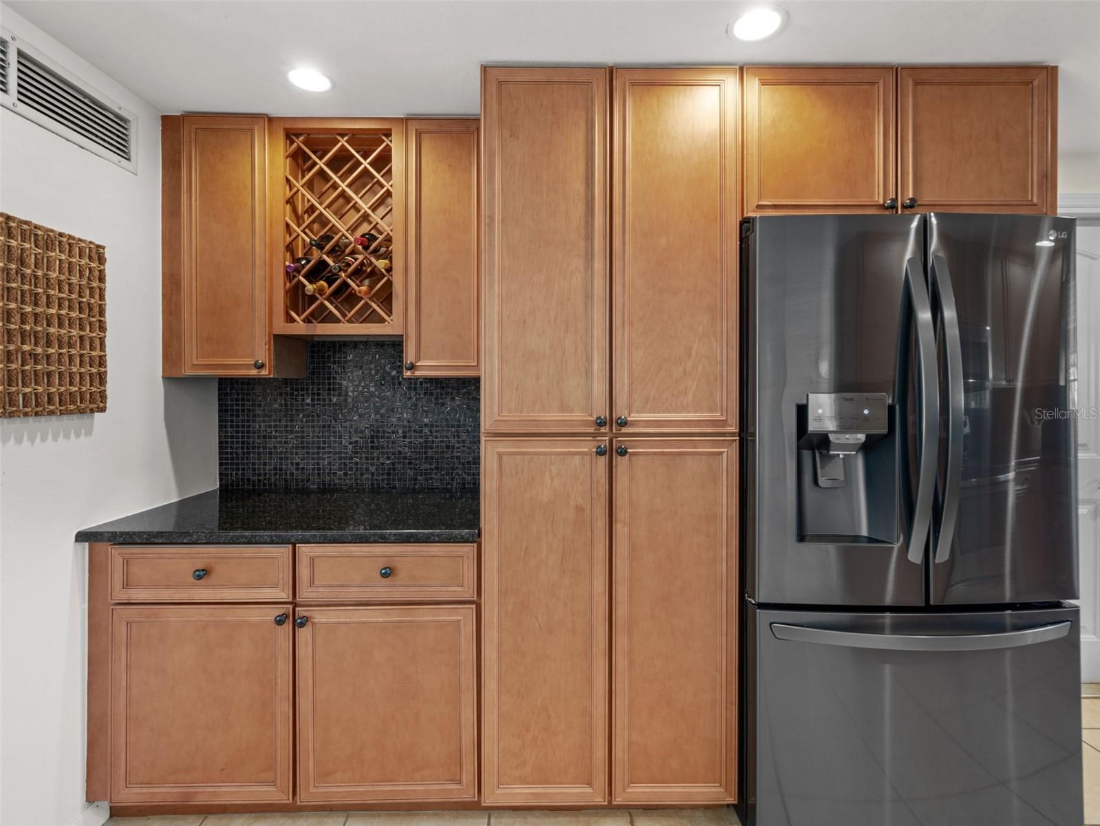 1191 Manor Rd Property Photo 16