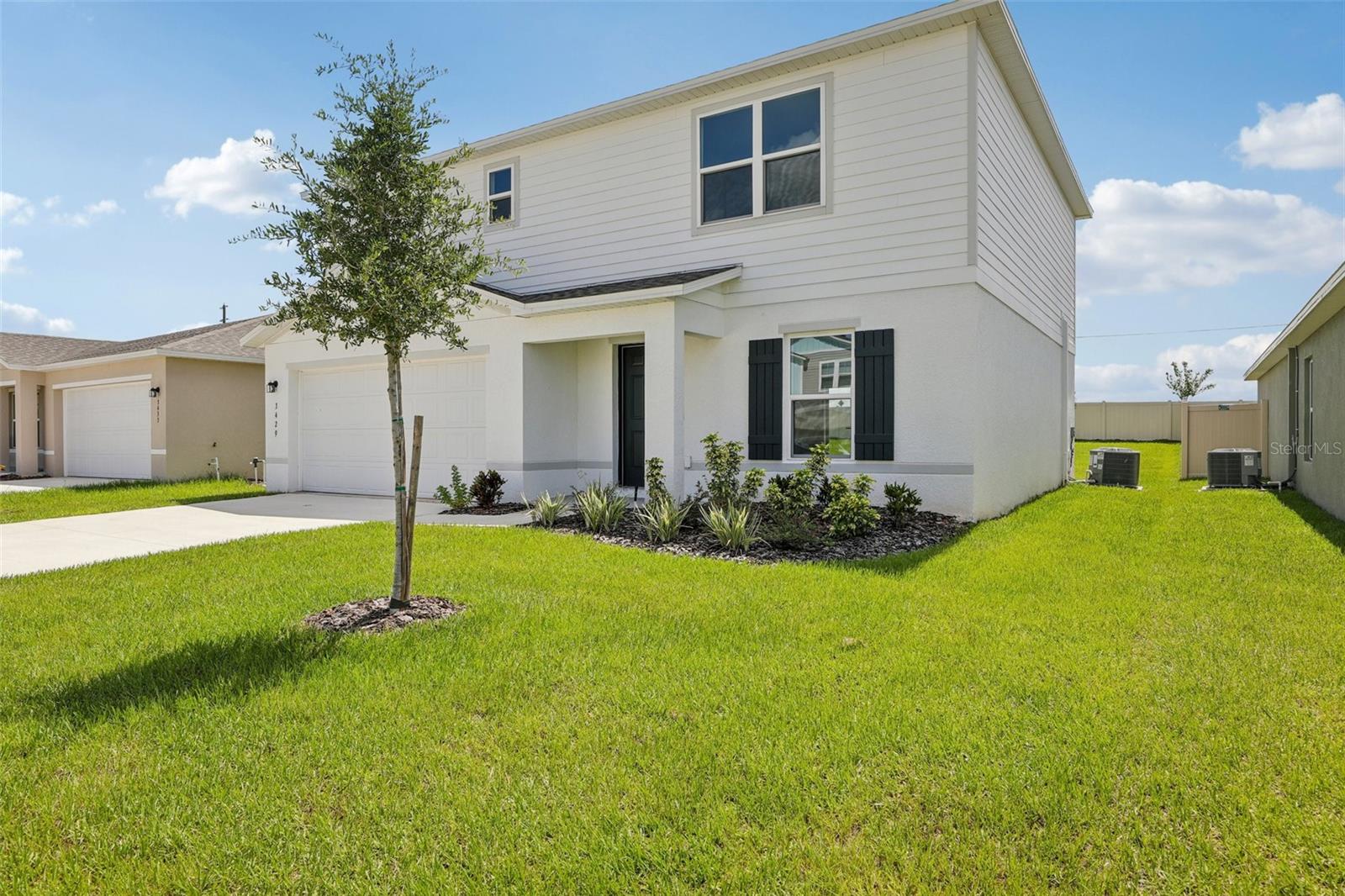 1813 Grassmere St Property Photo 3