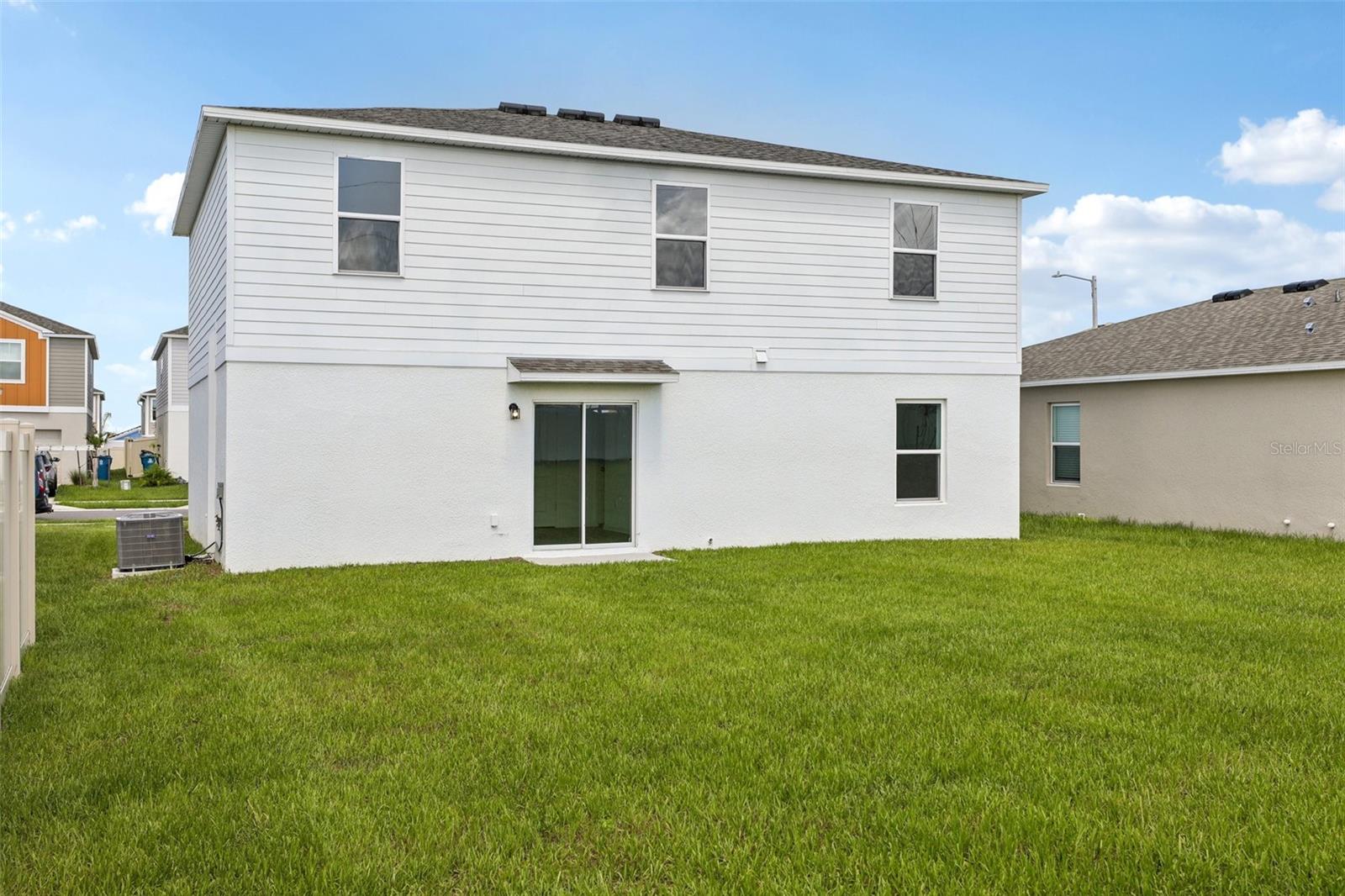 1813 Grassmere St Property Photo 4