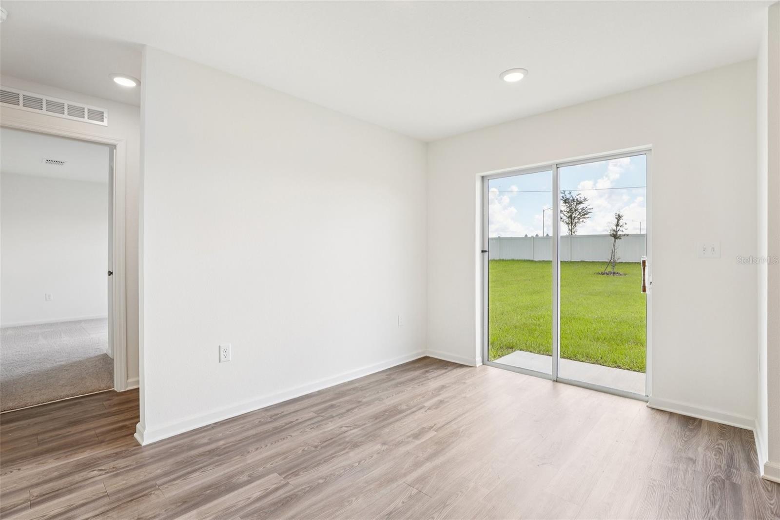 1813 Grassmere St Property Photo 15