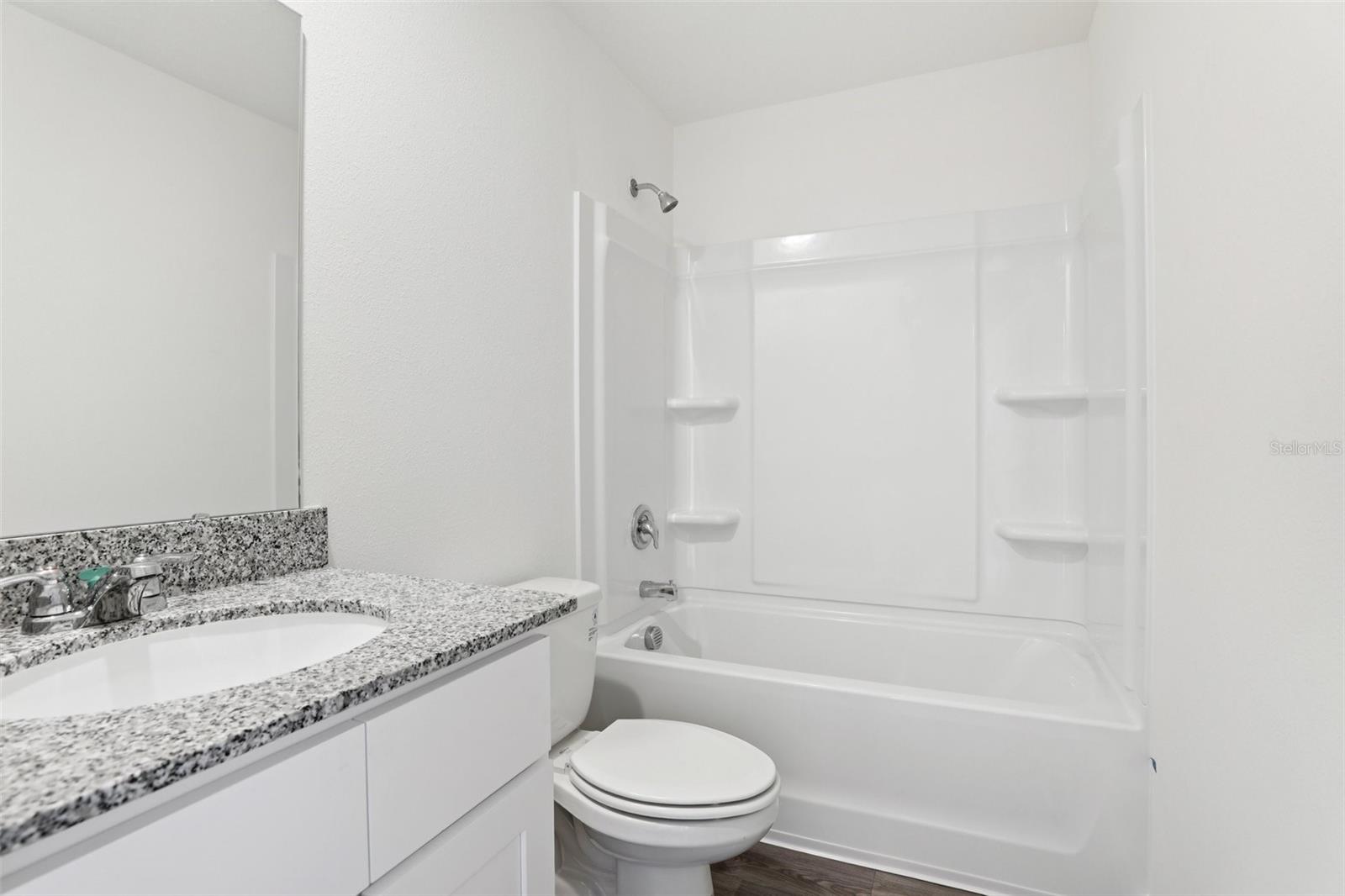 1813 Grassmere St Property Photo 20