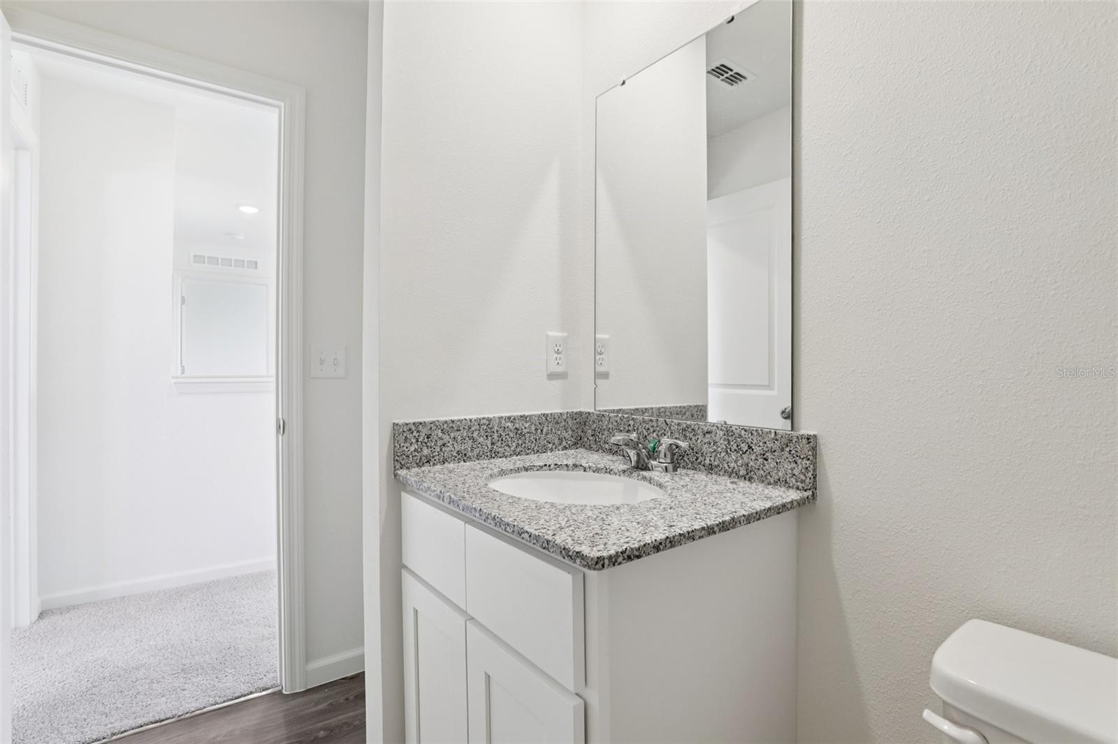 1813 Grassmere St Property Photo 21
