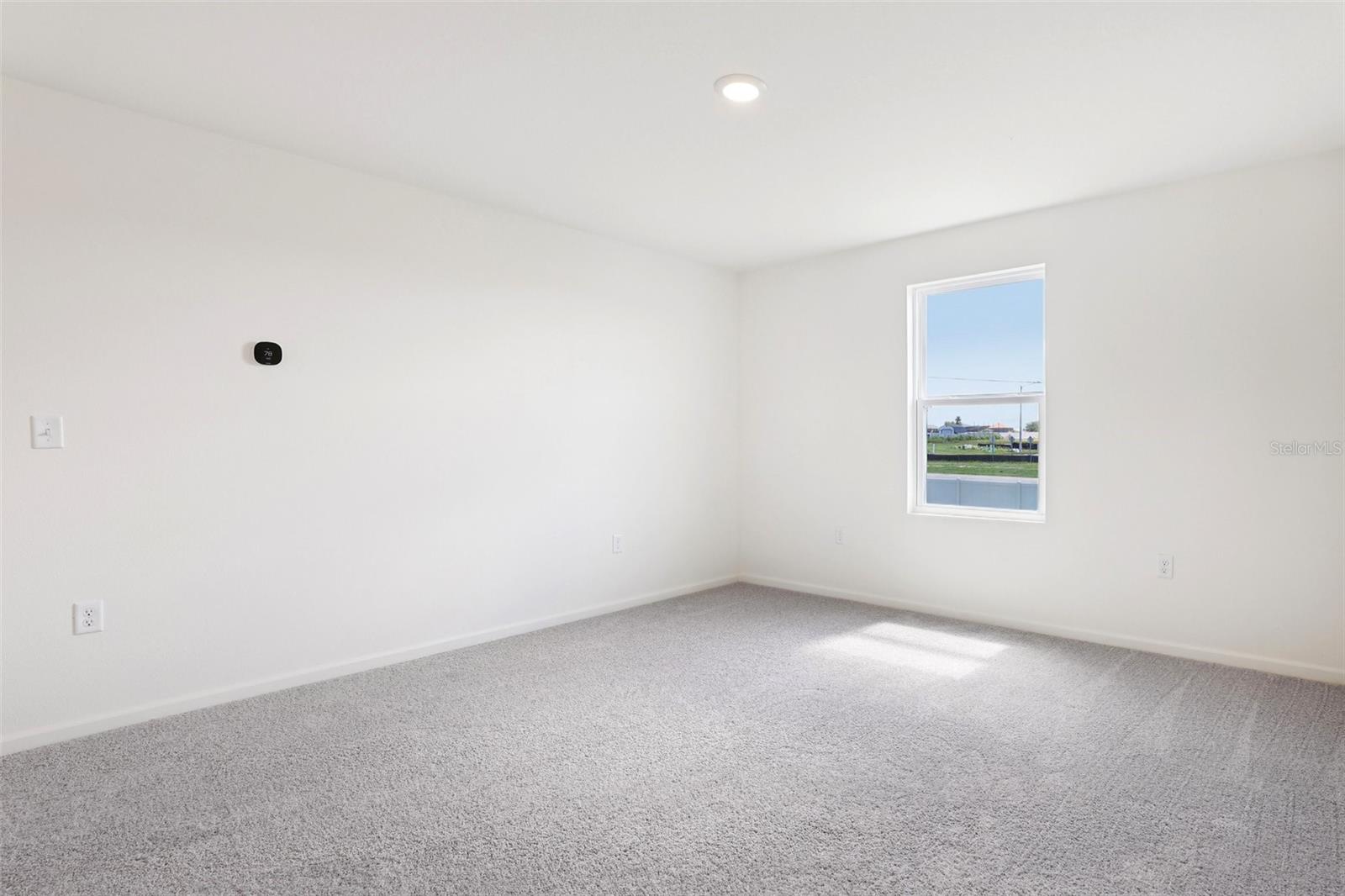 1813 Grassmere St Property Photo 24