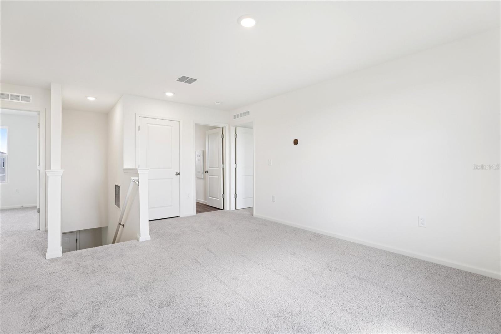 1813 Grassmere St Property Photo 25