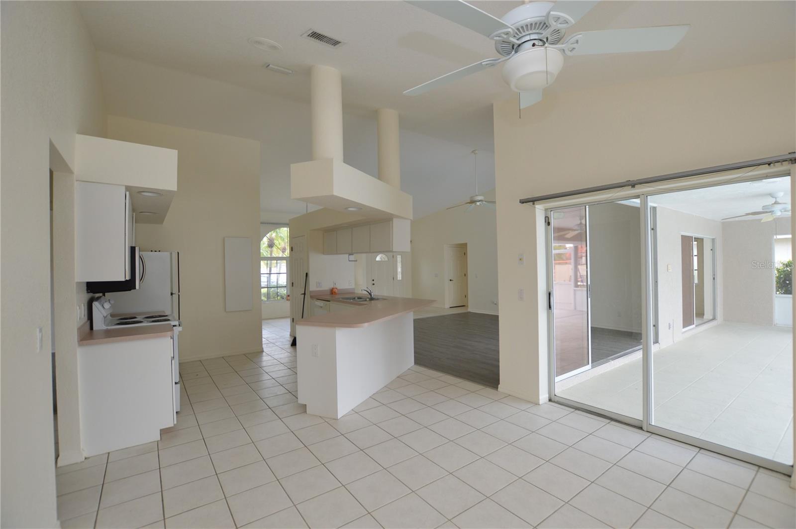 515 Allworthy St Property Photo 14