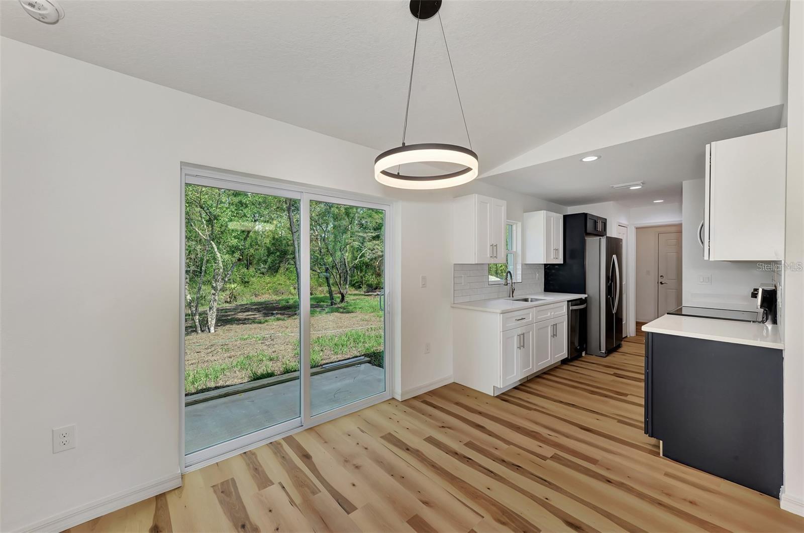 4637 Corbett Ln Property Photo 12