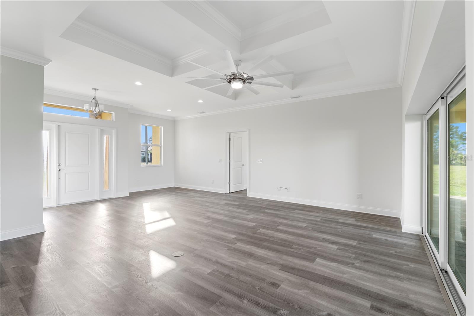 16077 Coruna Ct Property Photo 9