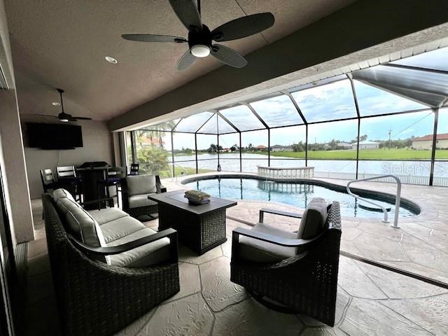24378 Belize Ct Property Photo 4