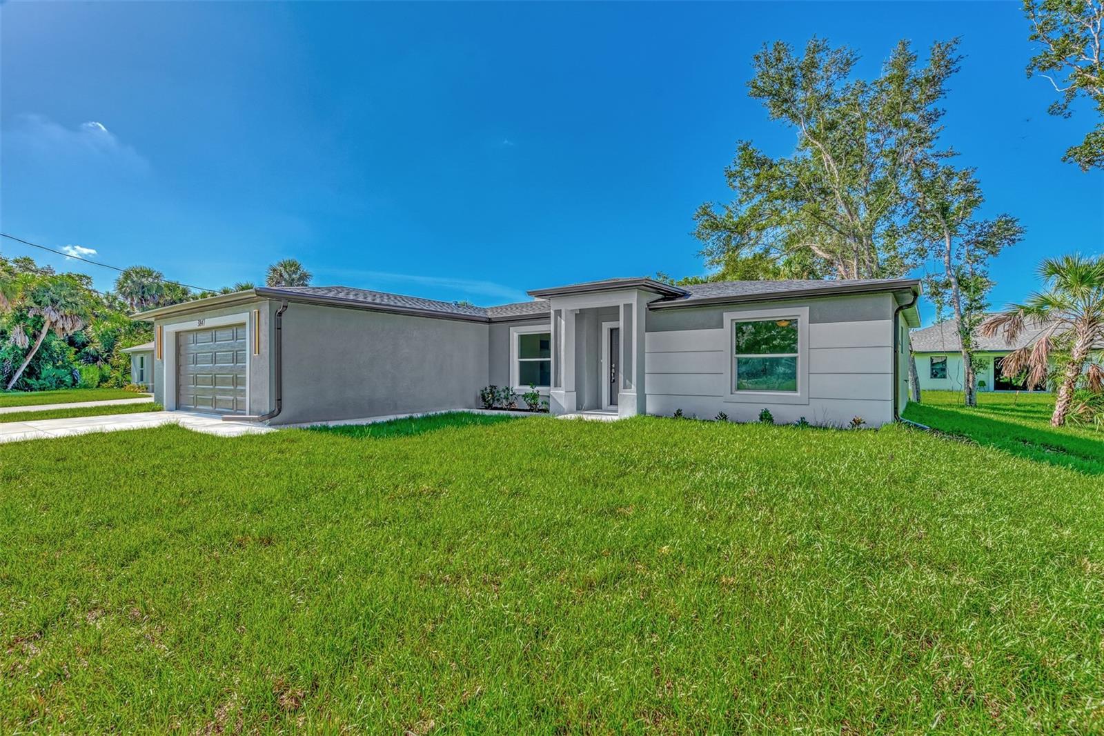 4582 Enid Ln Property Photo 3