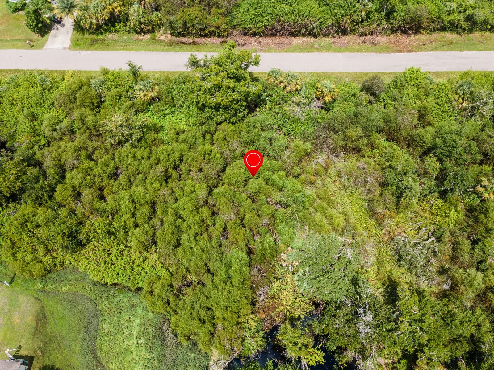 22447 Morocco Ave Property Photo 16