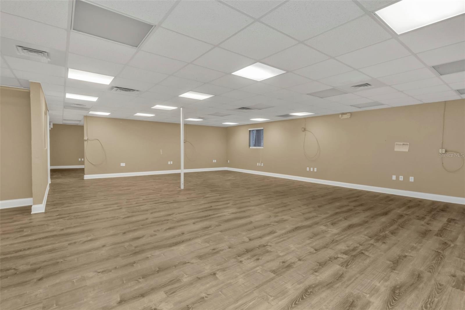 128 W Charlotte Ave Property Photo 24
