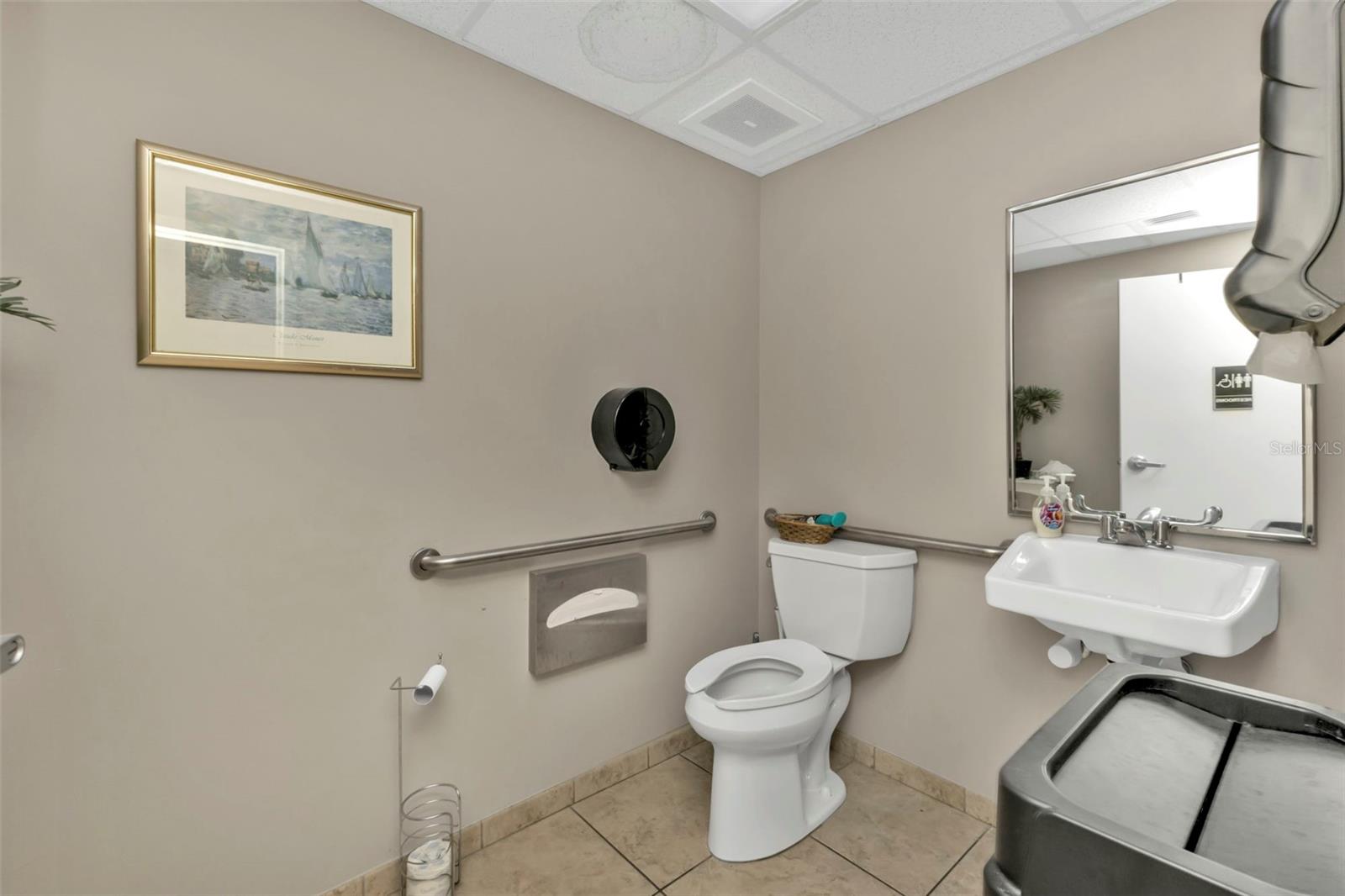 128 W Charlotte Ave Property Photo 30