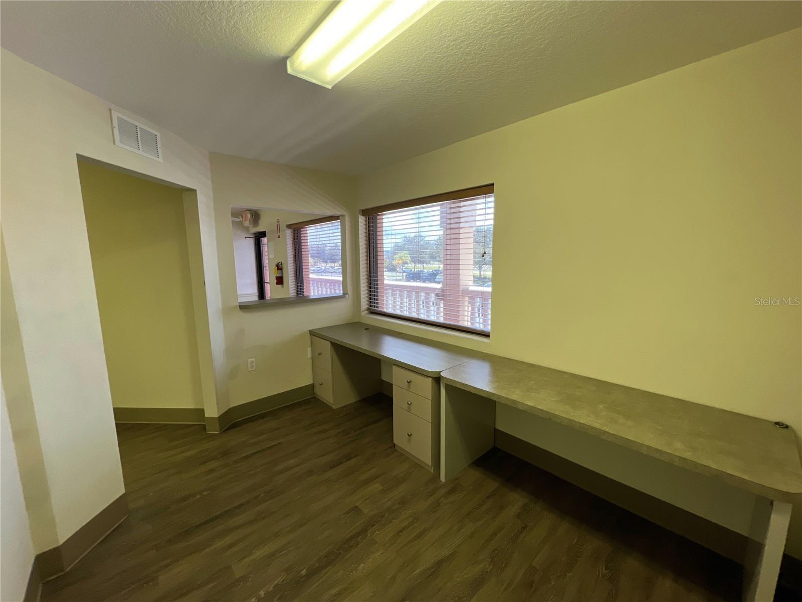 3400 Tamiami Trl #203 Property Photo 12