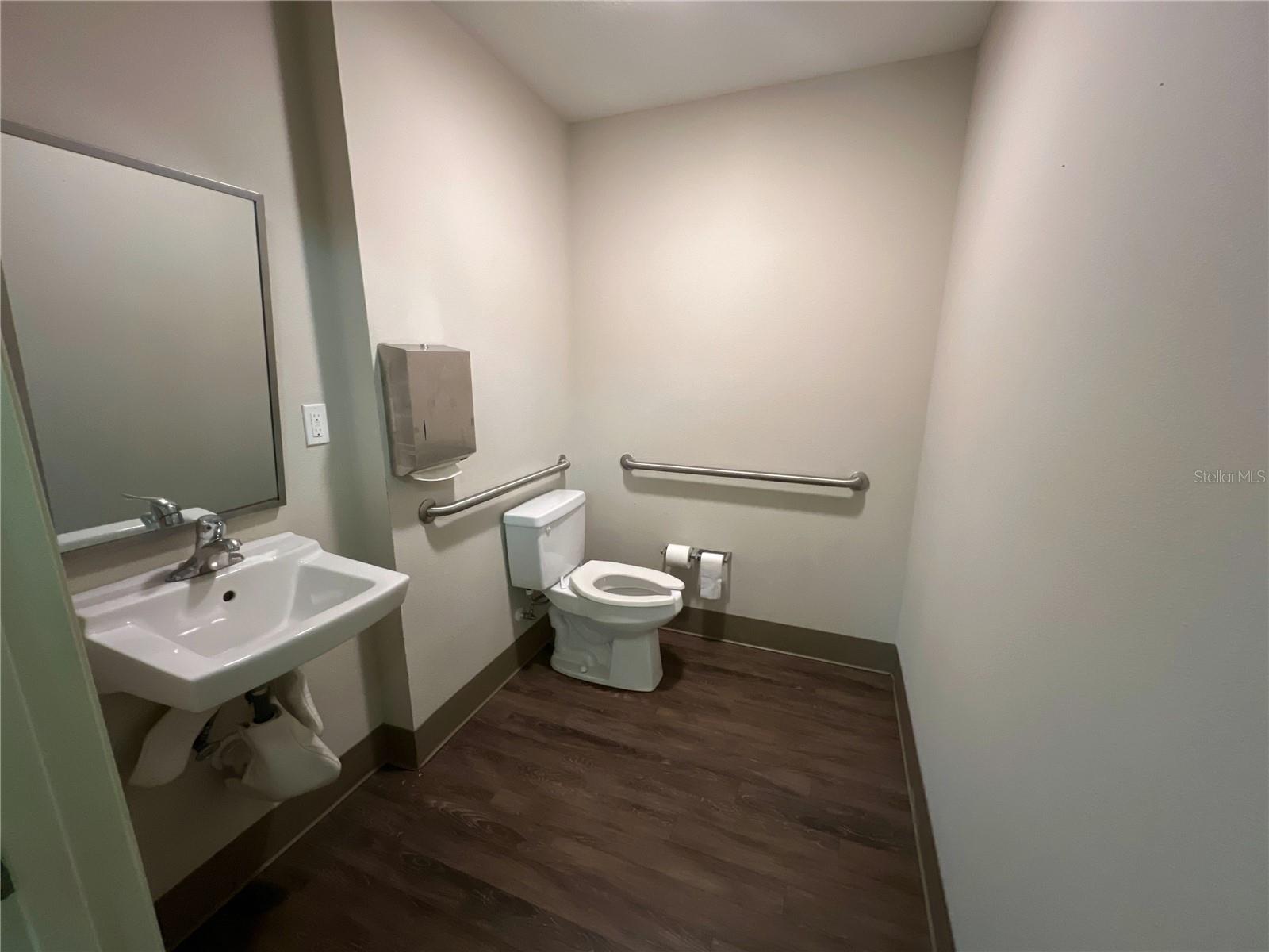 3400 Tamiami Trl #203 Property Photo 25