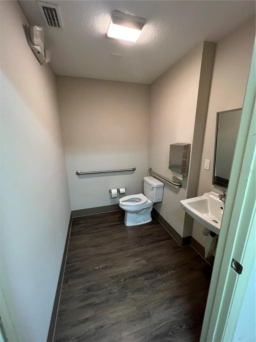 3400 Tamiami Trl #203 Property Photo 27
