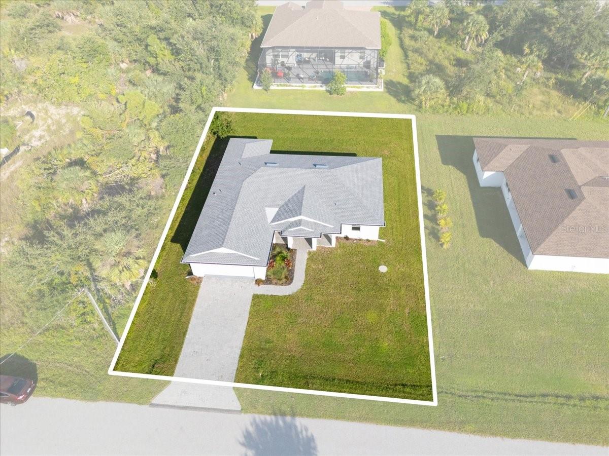 9461 Attica Cir Property Photo 4