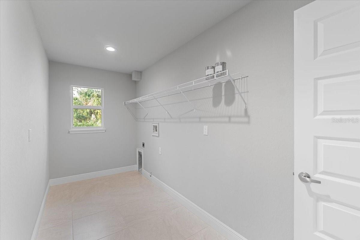 9461 Attica Cir Property Photo 12