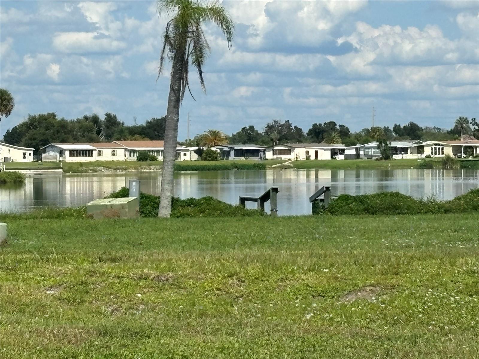 1533 Blue Heron Dr Property Photo 1