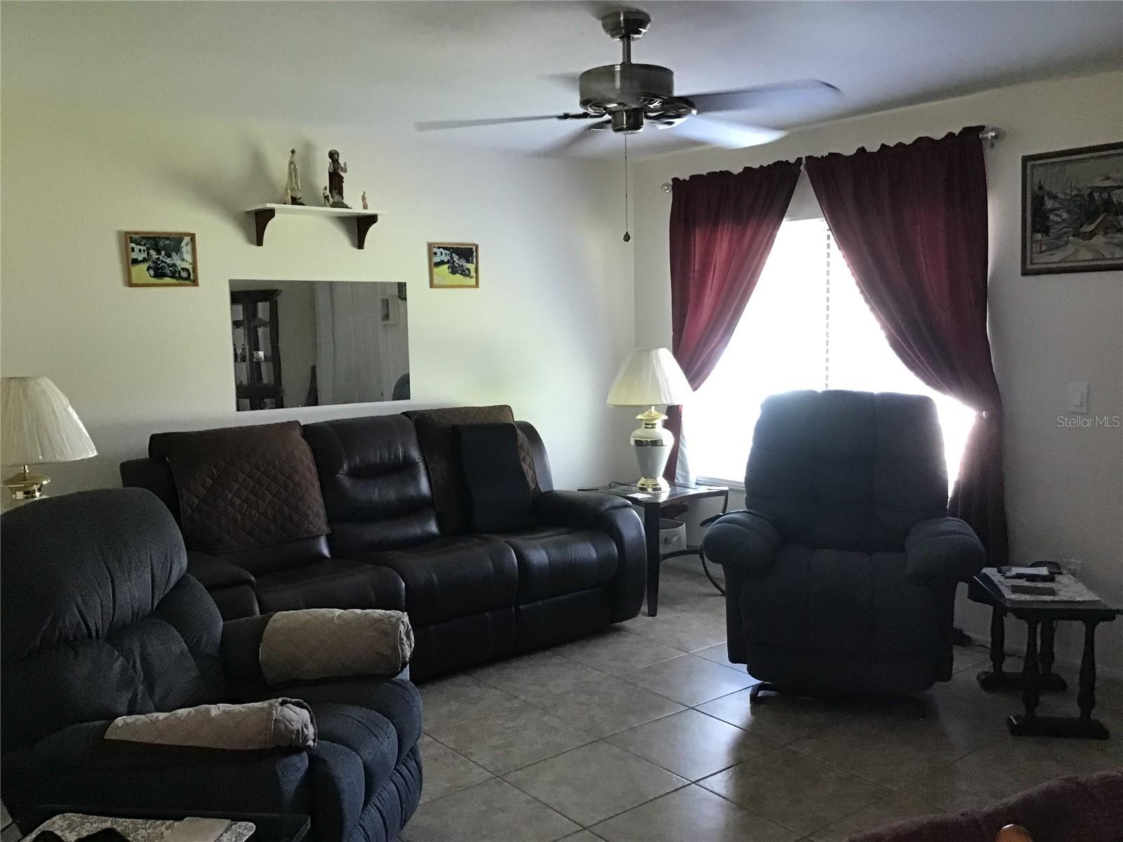 7508 Parrish St Property Photo 2