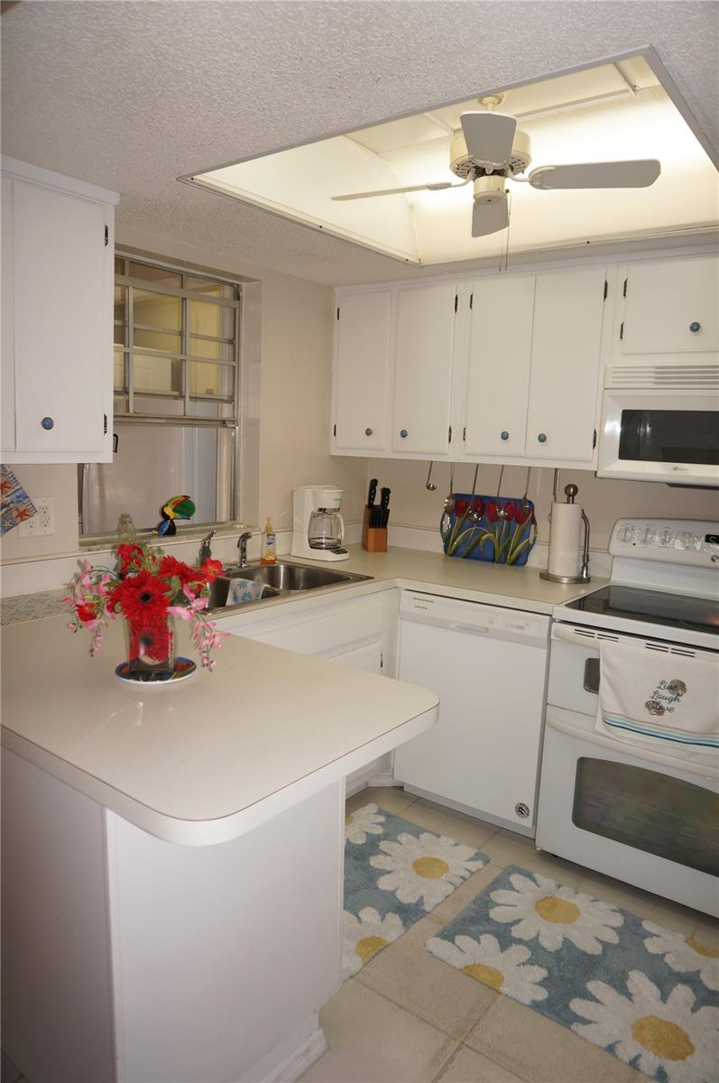 4158 Tamiami Trl #p1 Property Photo 12