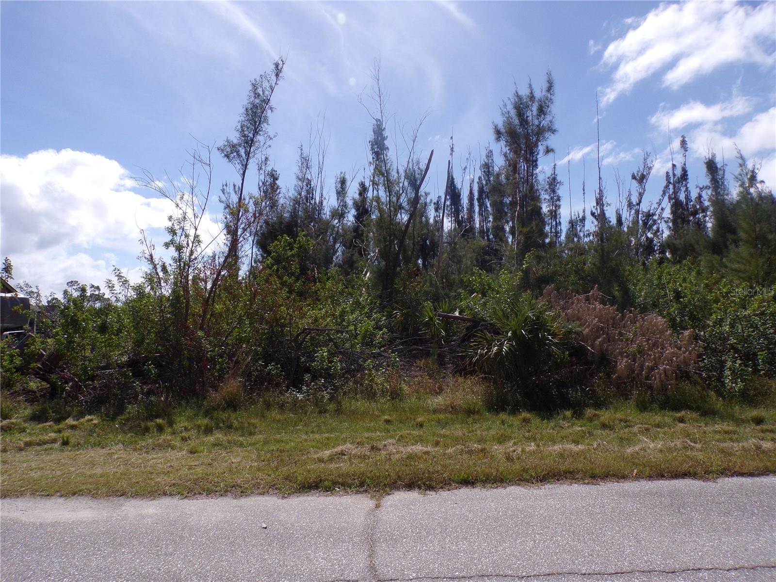 16724 Liggett Cir Property Photo 1