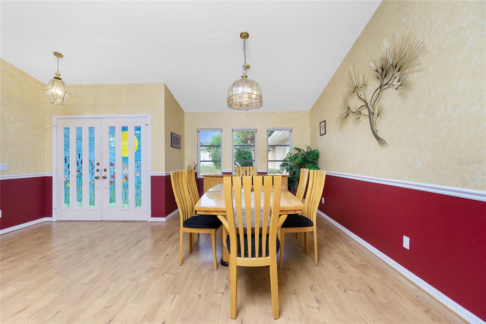 4088 Gingold St Property Photo 9