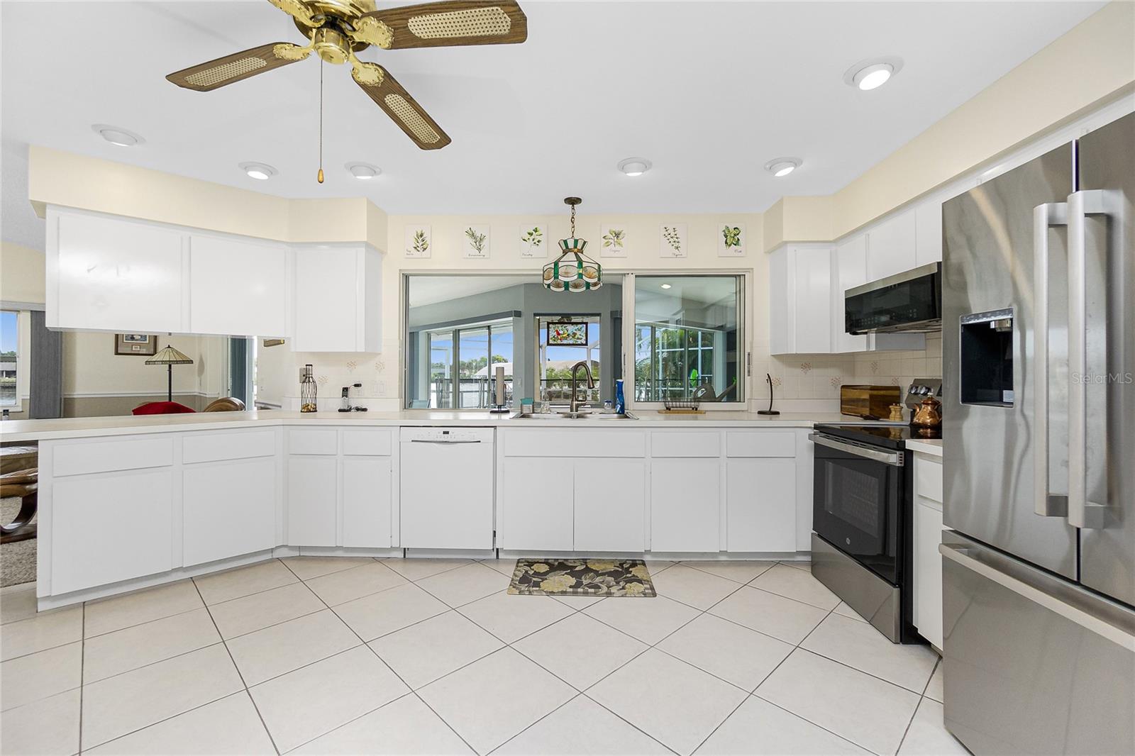 4088 Gingold St Property Photo 13