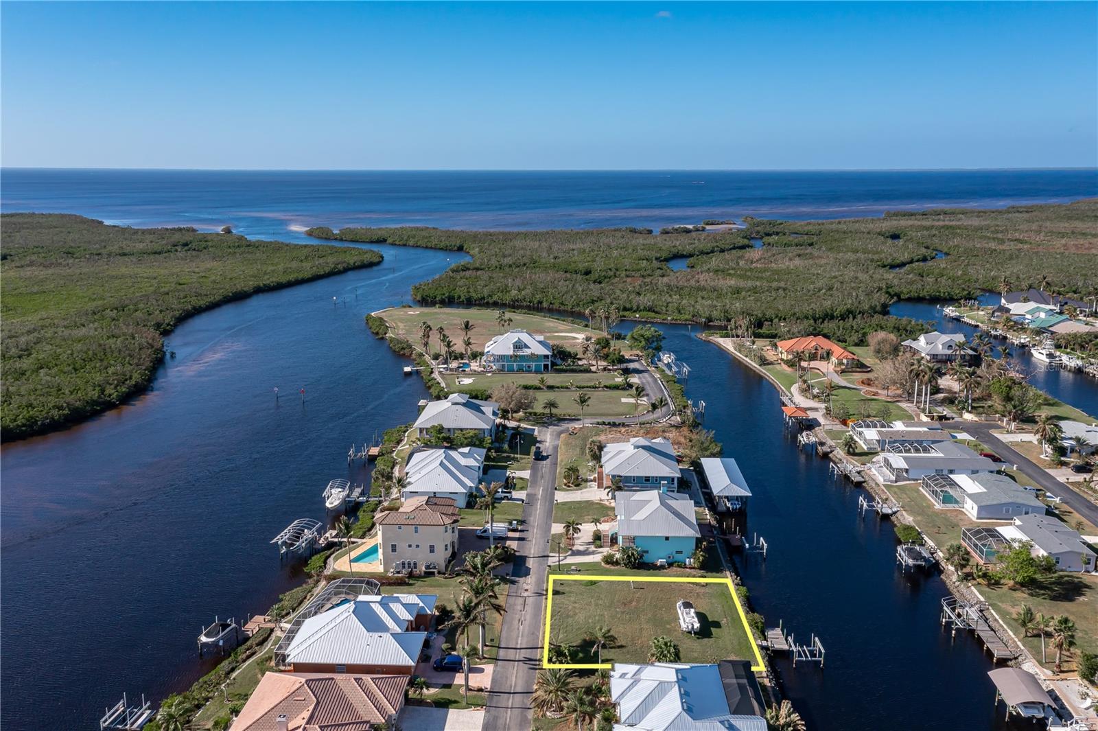 5487 Sea Edge Dr Property Photo 1