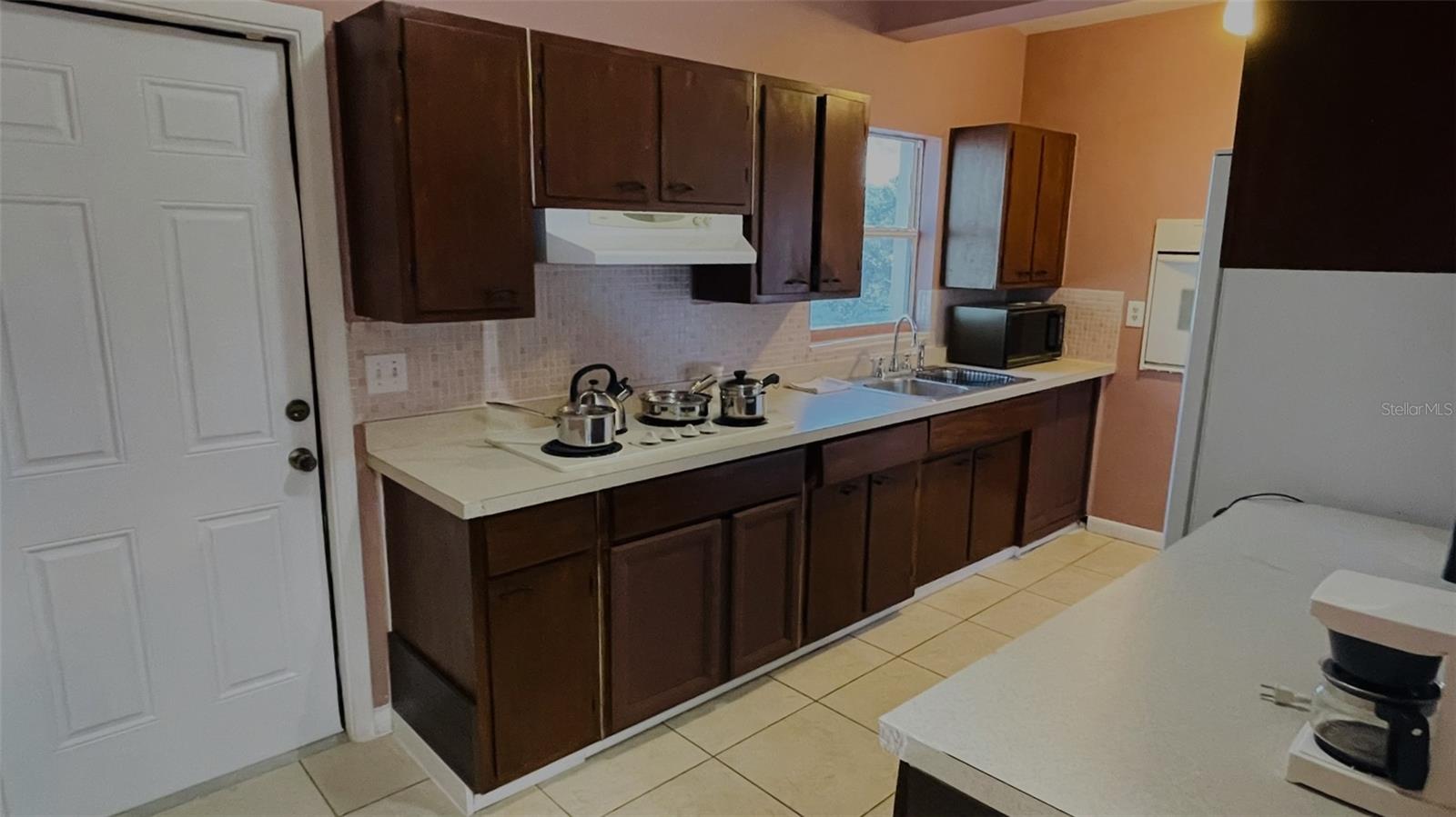 554 Lindley Ter Property Photo 18