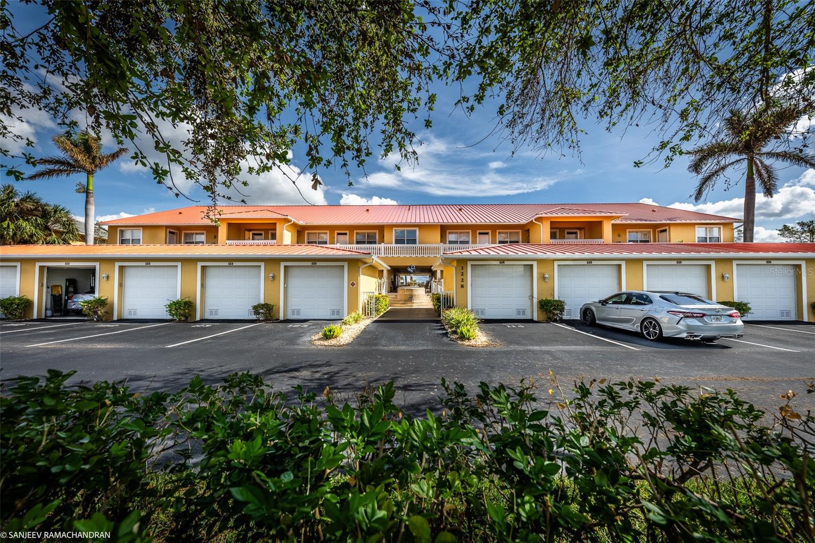 3228 PURPLE MARTIN DRIVE DR #125 Property Photo 1