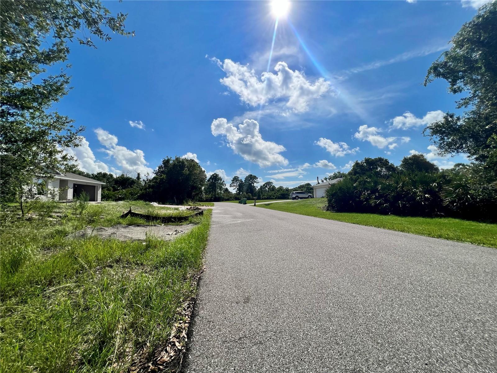 5542 Eyerly Ter Property Photo 2