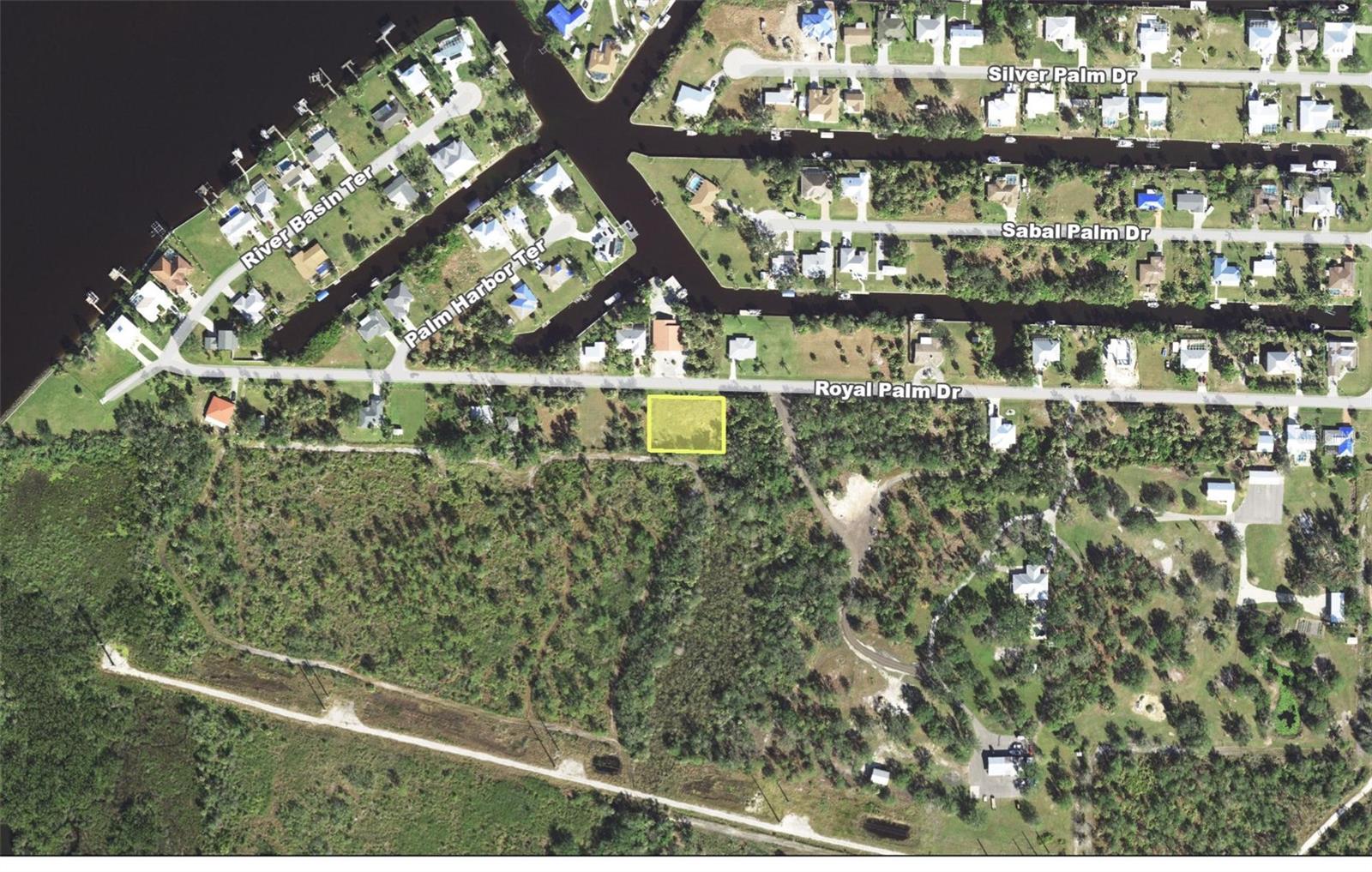 28395 Royal Palm Dr Property Photo 1
