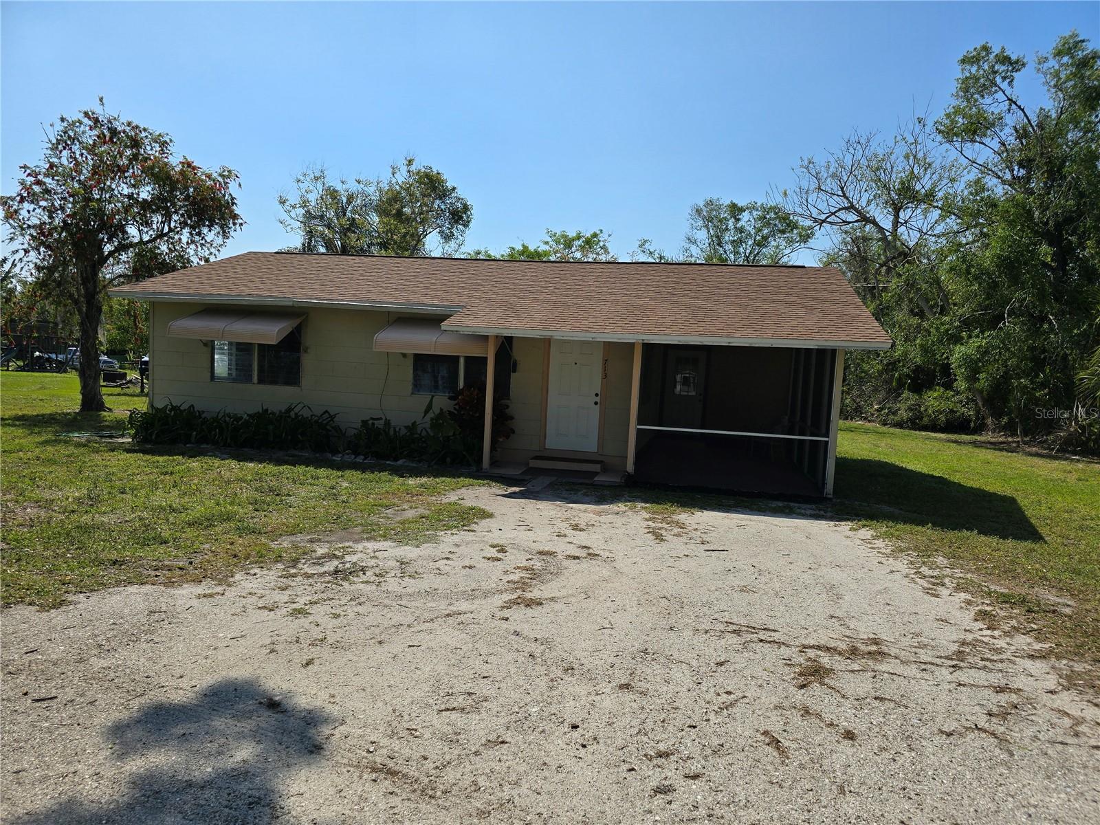 713 N Mills Ave Property Photo