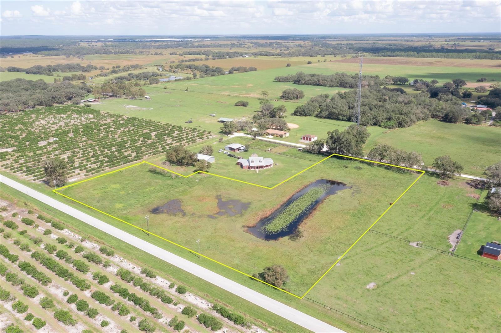 102 Old State Road 8 Property Photo 5