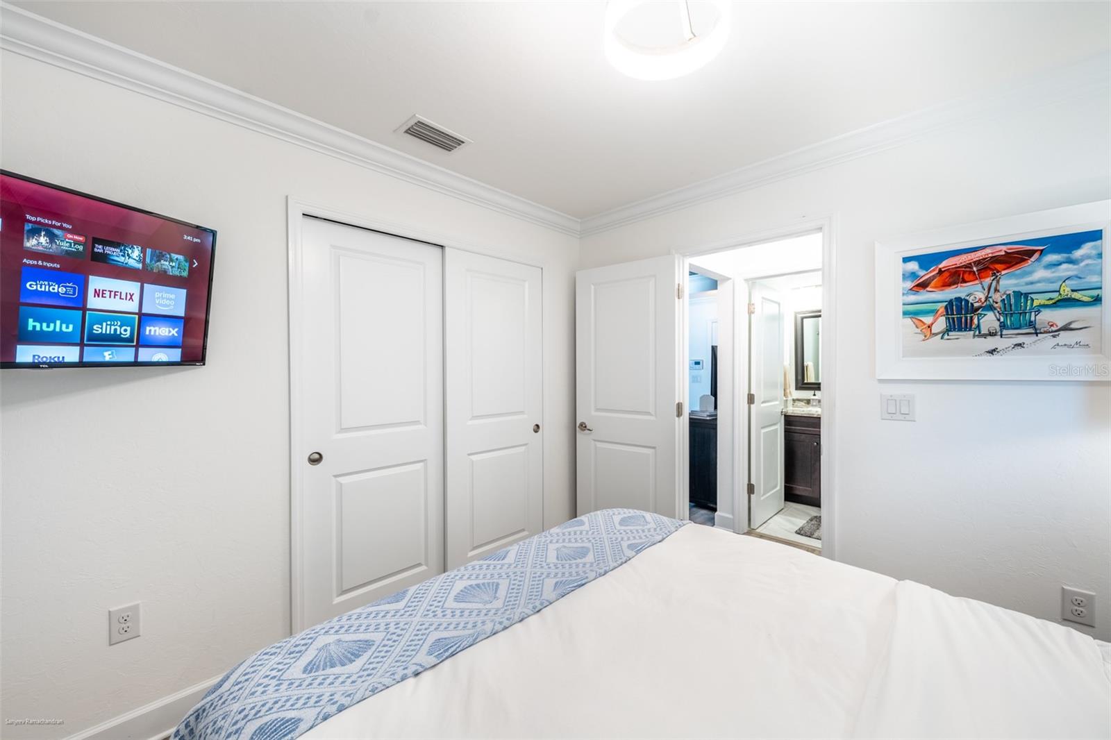 327 Harvey St Property Photo 33