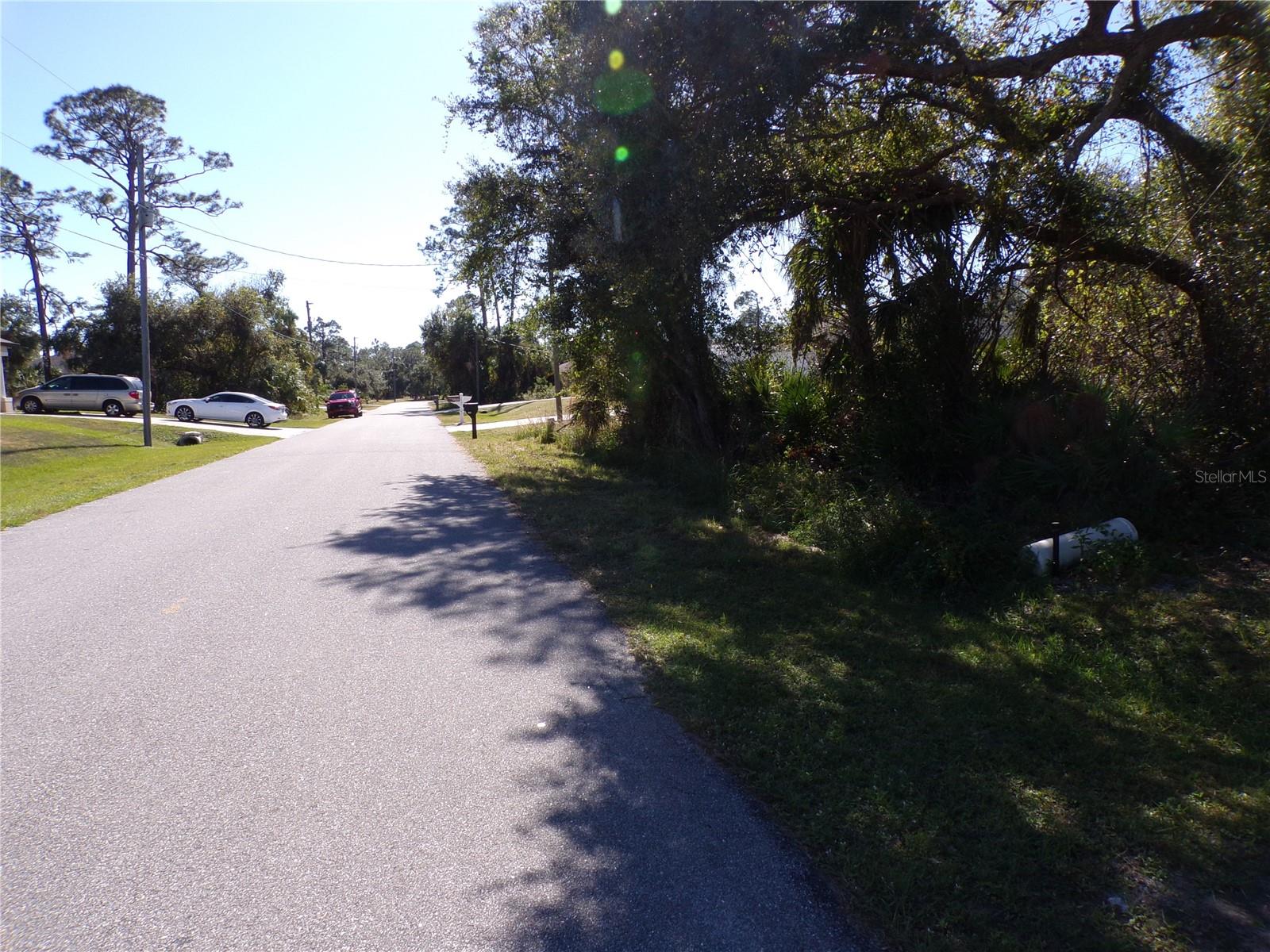 Nora Ln Property Photo 8