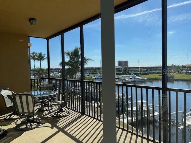 3313 Sunset Key Cir #203 Property Photo 4