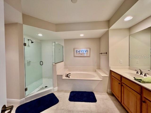 3313 Sunset Key Cir #203 Property Photo 19
