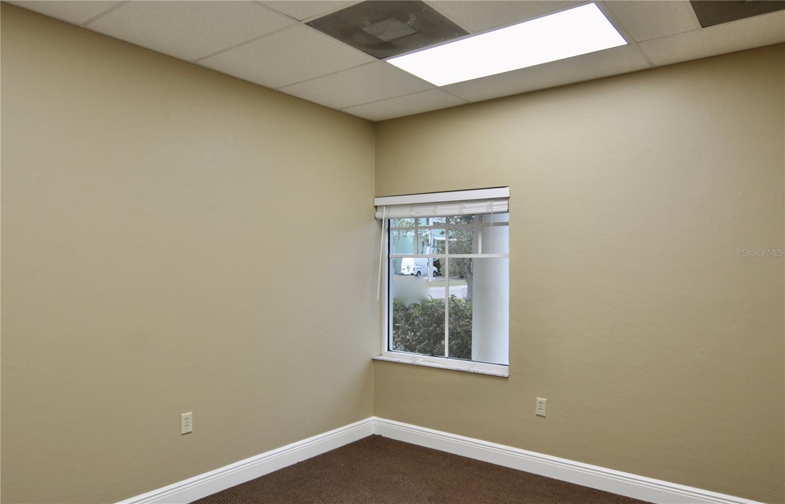 2496 Caring Way #b Property Photo 10