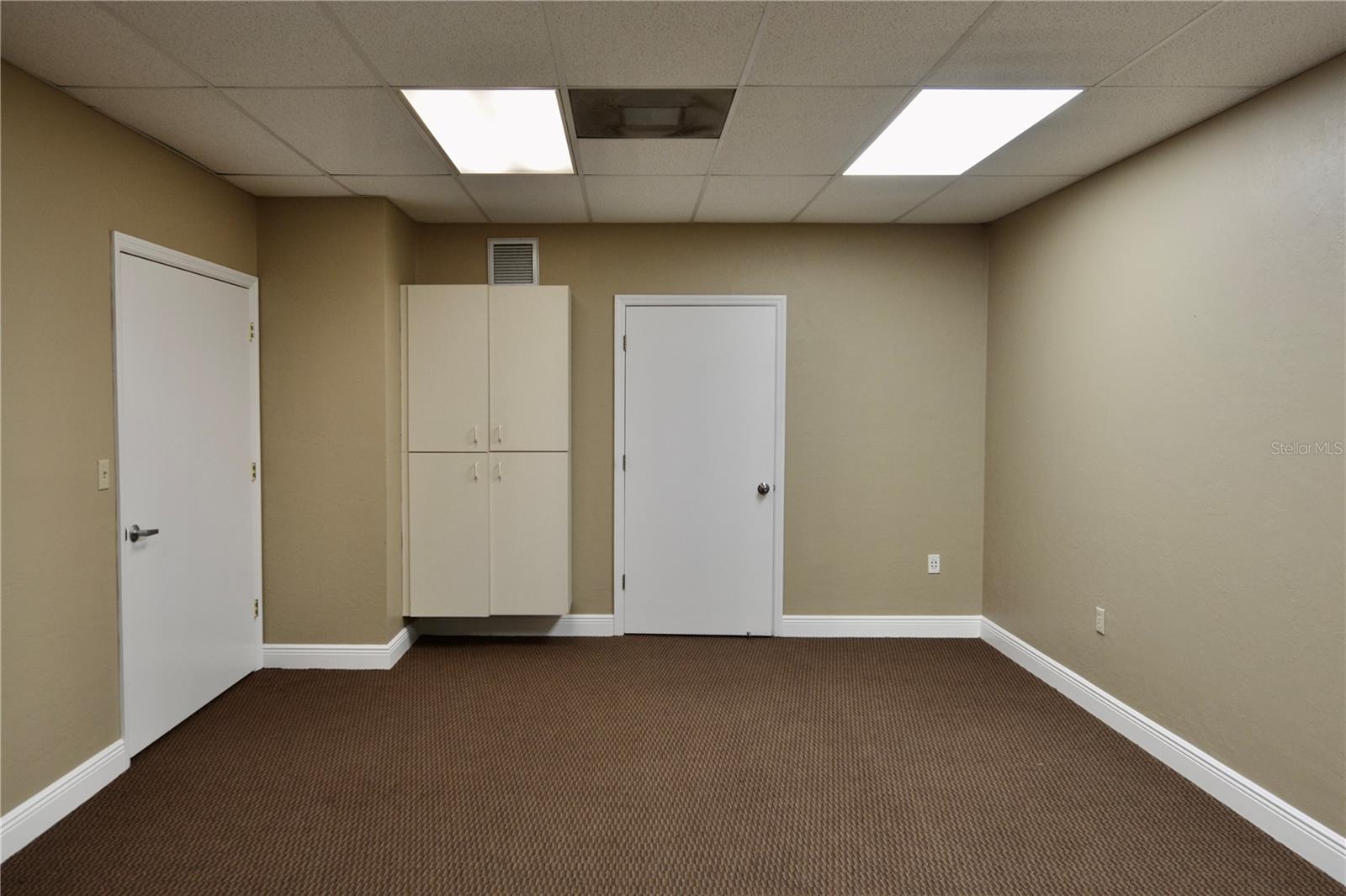 2496 Caring Way #b Property Photo 11