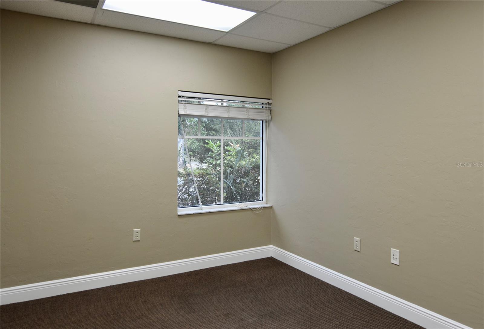 2496 Caring Way #b Property Photo 19