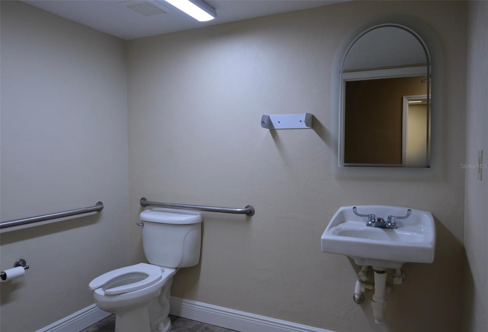 2496 Caring Way #b Property Photo 27