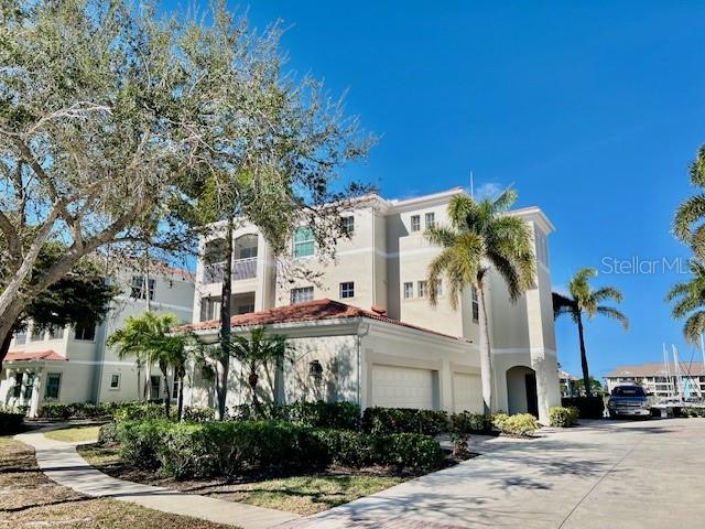 3471 Sunset Key Cir #102 Property Photo 2