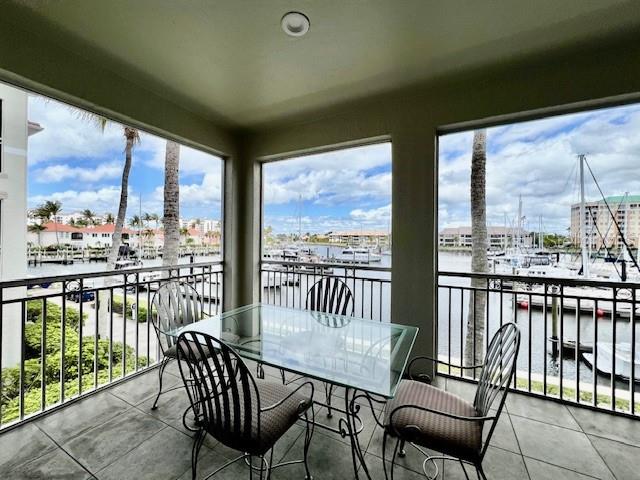 3471 Sunset Key Cir #102 Property Photo 3